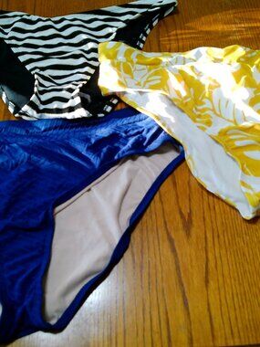 3 PC SWIM BOTTOMS NEW WITHOUT TAGS SIZE XL ASSORTED BRANDS